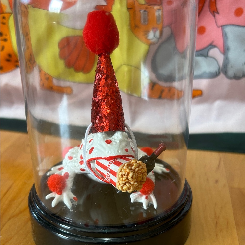 Galentine valentine frog cloche